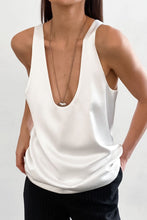 ddaa26cb-c741-4d05-903e-ee3402832bc6-Max